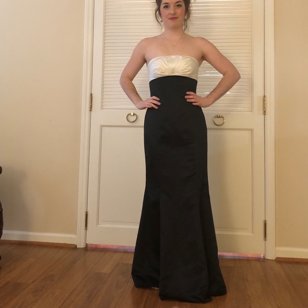 Black and Ivory Classic Gown Sz 4